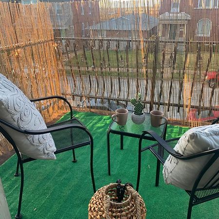 Modern Duplex Near Arenas, Hospitals, Universities, & Attractions Tower Grove Bagian luar foto